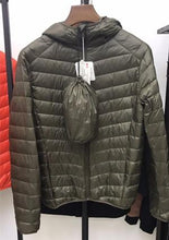 Load image into Gallery viewer, Men's All-Season Ultra Lightweight Packable Down Jacket Water and Wind-Resistant Breathable Coat Big Size Men Hoodies Jackets