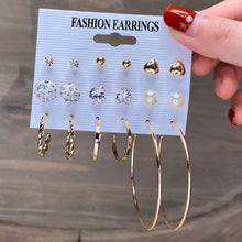Load image into Gallery viewer, 17KM Fashion Pearl Hoop Earrings Set For Women Geometirc Gold Metal Circle Hoop Earrings Brincos 2021 Trend Jewelry Gift