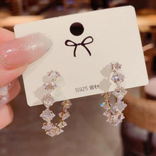 Load image into Gallery viewer, Women's Geometric Drop Earrings 2021 New Round Pendant Earrings Party Jewelry Gift Golden Fashion Trend Fashion Stud Earrings
