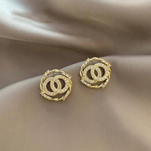Load image into Gallery viewer, Women's Geometric Drop Earrings 2021 New Round Pendant Earrings Party Jewelry Gift Golden Fashion Trend Fashion Stud Earrings