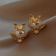 Load image into Gallery viewer, 2021 New Cute Animal Stud Earrings for Women Temperament Horse Kitten Owl Pearl Rhinestone Earring Girls Birthday Party Jewelry