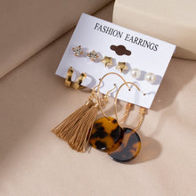 Load image into Gallery viewer, Women's Earrings Set Retro Korean Geometric Stud Earrings for Women Korean Gold Small Metal Pearl Earring 2021 Trend Jewelry