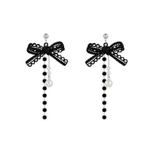 Load image into Gallery viewer, Korean Retro Asymmetric Butterfly Imitation Pearl Earrings Fashion Round Flower Brincos Long Statement Wings Earrings Jewelry