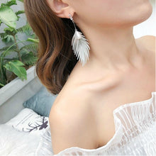 Load image into Gallery viewer, Korean Retro Asymmetric Butterfly Imitation Pearl Earrings Fashion Round Flower Brincos Long Statement Wings Earrings Jewelry
