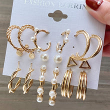 Load image into Gallery viewer, 17KM Fashion Pearl Hoop Earrings Set For Women Geometirc Gold Metal Circle Hoop Earrings Brincos 2021 Trend Jewelry Gift
