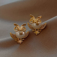 Load image into Gallery viewer, 2021 New Cute Animal Stud Earrings for Women Temperament Horse Kitten Owl Pearl Rhinestone Earring Girls Birthday Party Jewelry
