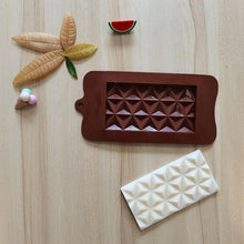 Load image into Gallery viewer, New Silicone Chocolate Mold Triangular Baking Tools Non-Stick Silicone Cake Mould Jelly Candy 3D DIY Molds Kitchen Accessories
