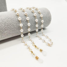 Load image into Gallery viewer, kissme Sunglasses Masking Chains For Women Multiple Acrylic Pearl Crystal Eyeglasses Chains 2021 New Fashion Jewelry Wholesale
